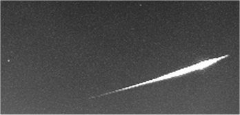 Bolide 2013_05_05_0225 UT --  E.Stomeo (VE)